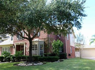 1930 Hollys Way, Sugar Land, TX 77479