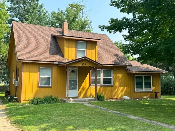 803 Pine St, Park Rapids, MN 56470