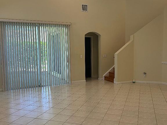5th image of 10100 Larkspur Ln