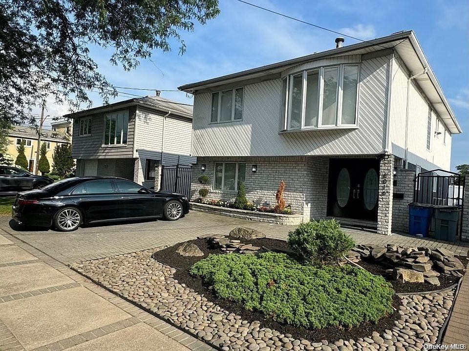 1st image of 80-16 159th Avenue