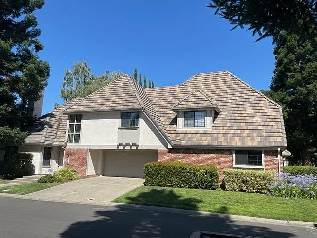 3 bed, 2.5 bath, 1818 sqft, $3,570 — Photo 1