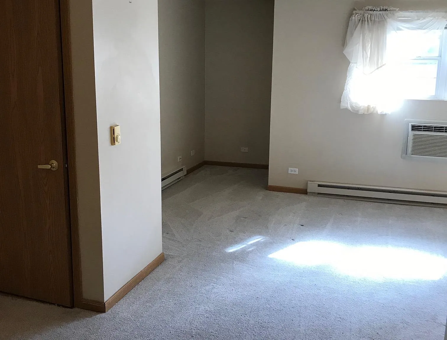 310 Cunat Blvd — Photo 3