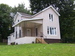 243 W Hickory St, Canastota, NY 13032