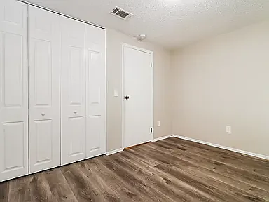 14164 Fennsbury Dr — Photo 11