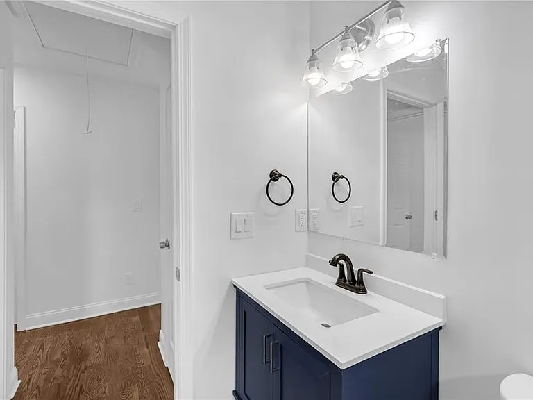 317 Stokes Ave SE — Photo 20