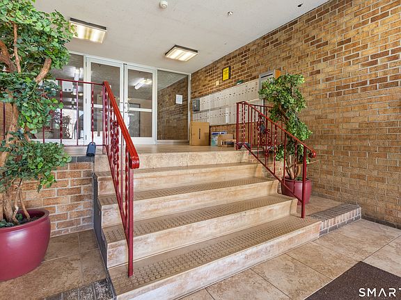 3rd image of 153 Bull Hill Lane #310