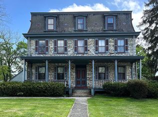 1 Arlington Rd, Malvern, PA 19355