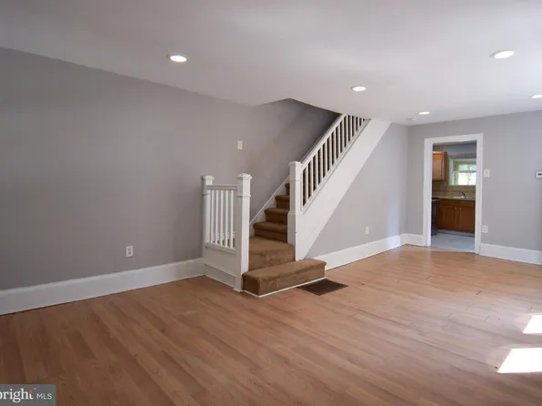 666 Manatawny St, Pottstown, PA 19464