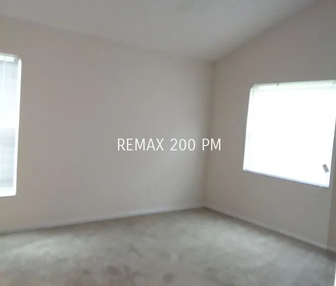 2125 River Park Blvd — Photo 2