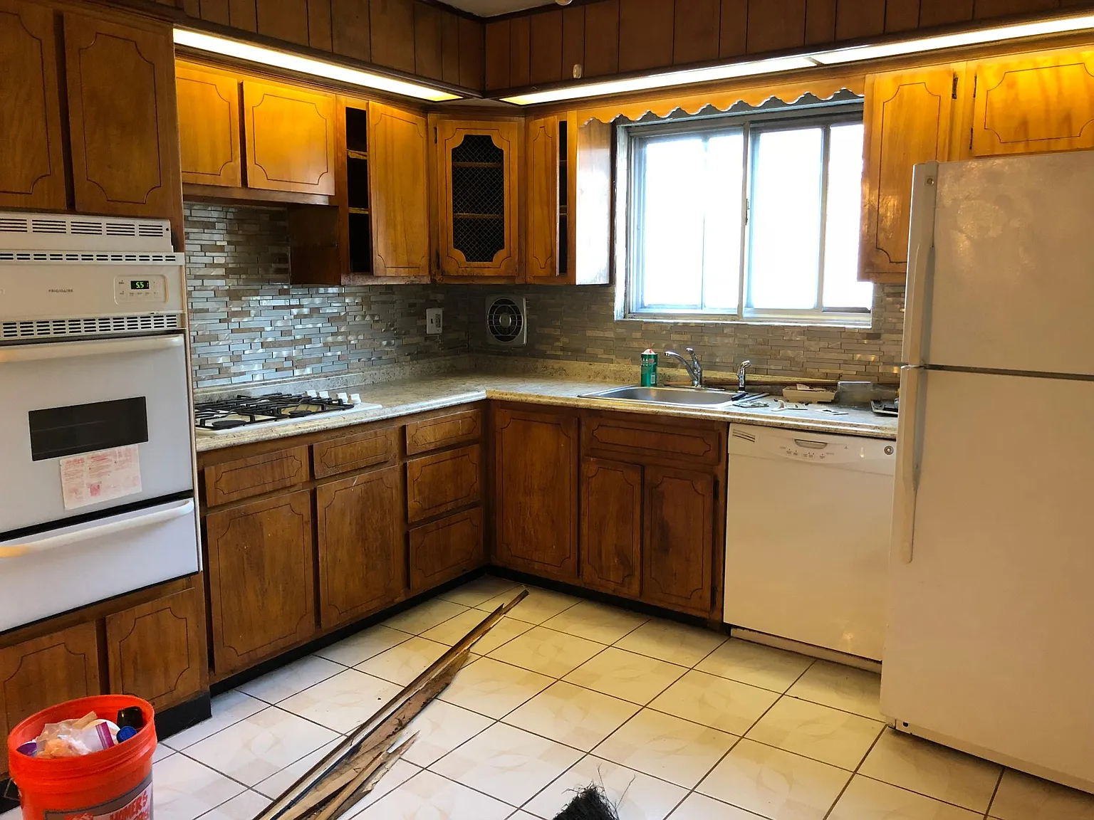 10564 Flatlands 2 St photo 1