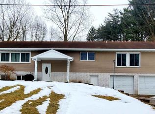 999 Otney St, Jackson, MI 49201