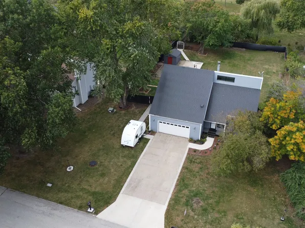 5358 NW 91st Ct, Johnston, IA 50131