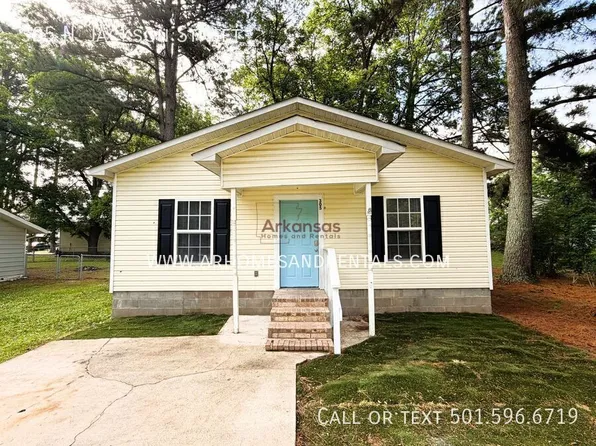 305 N Jackson St, Cabot, AR 72023
