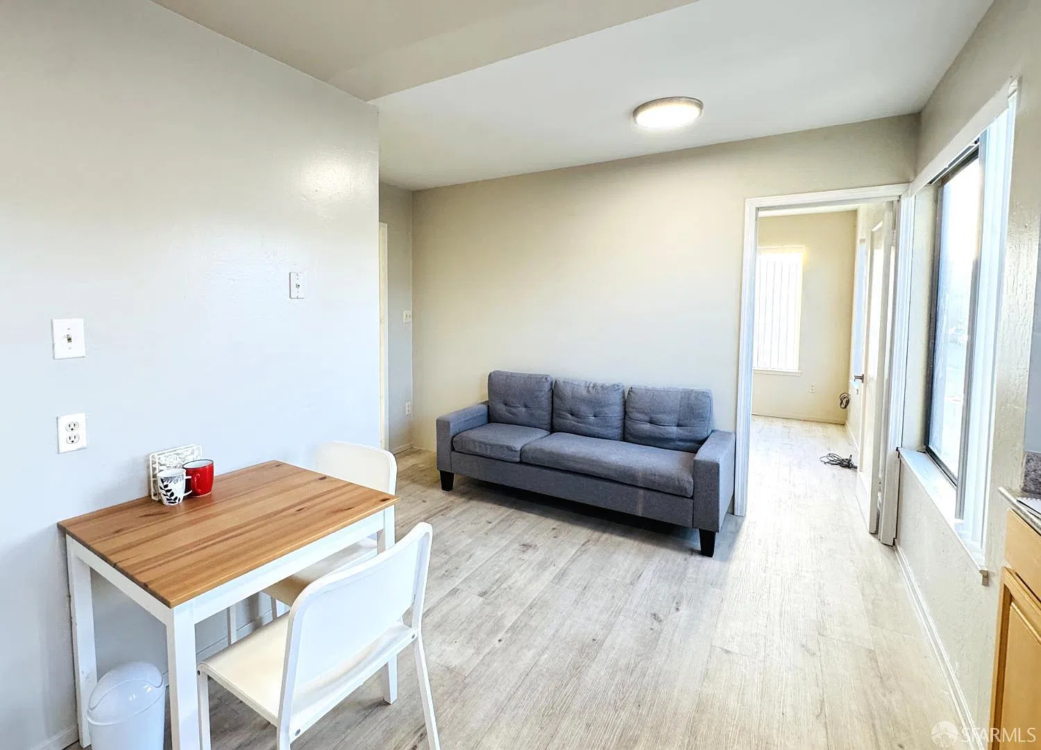 1 bed, 1.0 bath, 600 sqft, $2,798 — Photo 2