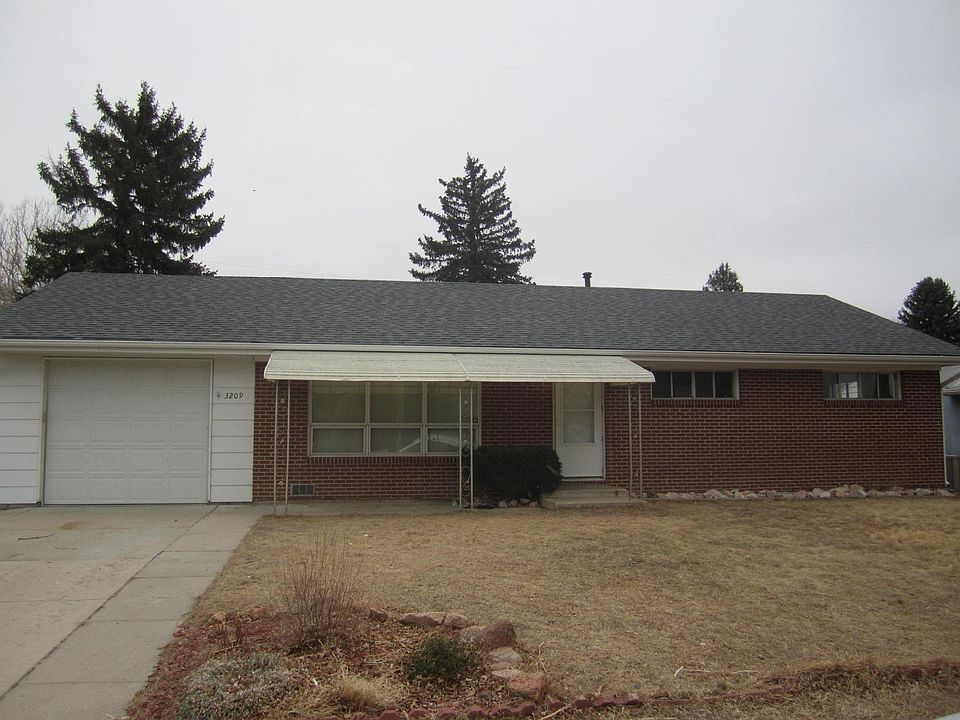 1st image of 3209 Primrose Dr