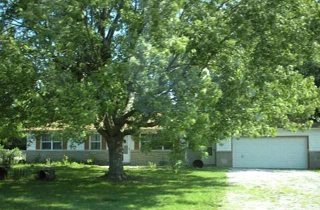 1st image of 2416 Chateau St