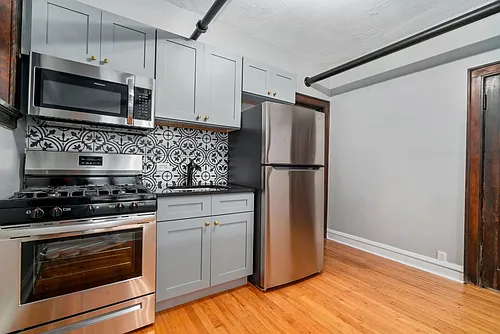 530-532 Hillside Ave Photo 1