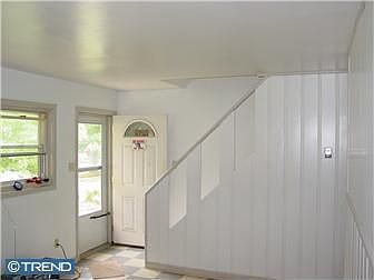 1st image of 1001 E Willow Run Dr
