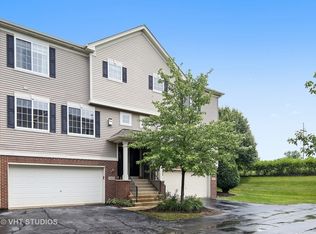1919 Indian Hill Ln, Aurora, IL 60503