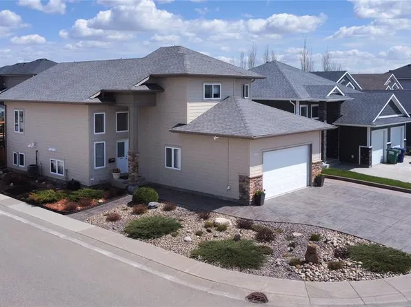 935 Glacial Shores MANOR, Saskatoon, SK S7W 0R2