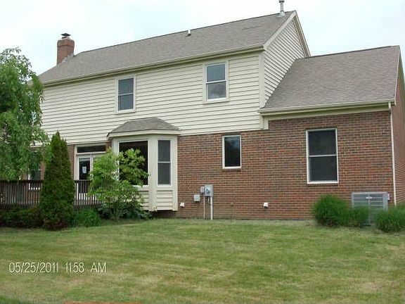 3rd image of 1169 N Creekway Ct
