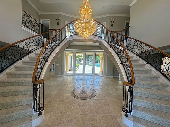 3rd image of 734 Donata Ct