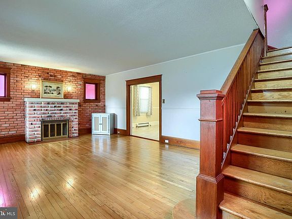 4th image of 1137 S 19th St