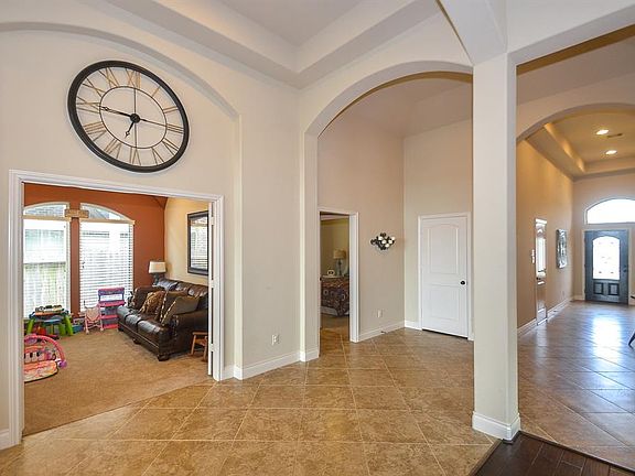4th image of 4203 Fenetre Forest Dr