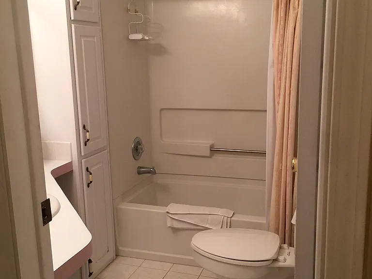 33 Pelican Dr E — Photo 8
