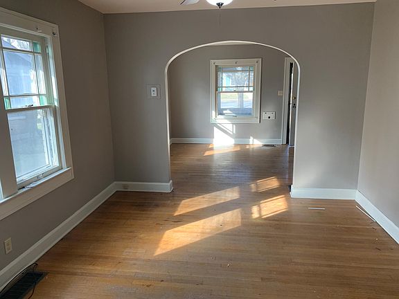 2nd image of 5515 N College Ave