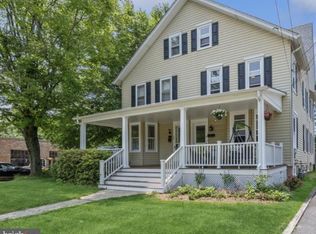 102 N Main St, Pennington, NJ 08534
