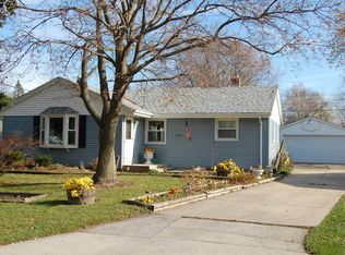 3131 Elderberry Rd, Racine, WI 53402
