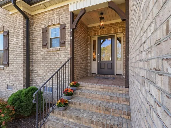 8101 Joseph Weston Ct, Greensboro, NC 27455