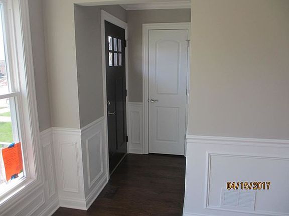 3rd image of 4300 N Olcott Ave