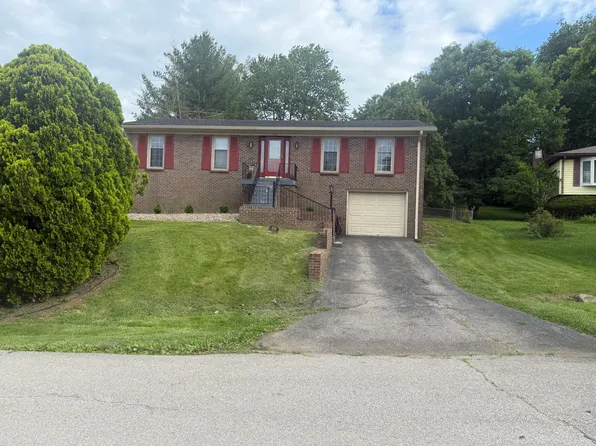 108 Deepwood Dr, Frankfort, KY 40601