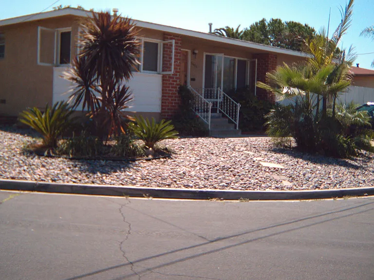 6683 Julie St — Photo 3
