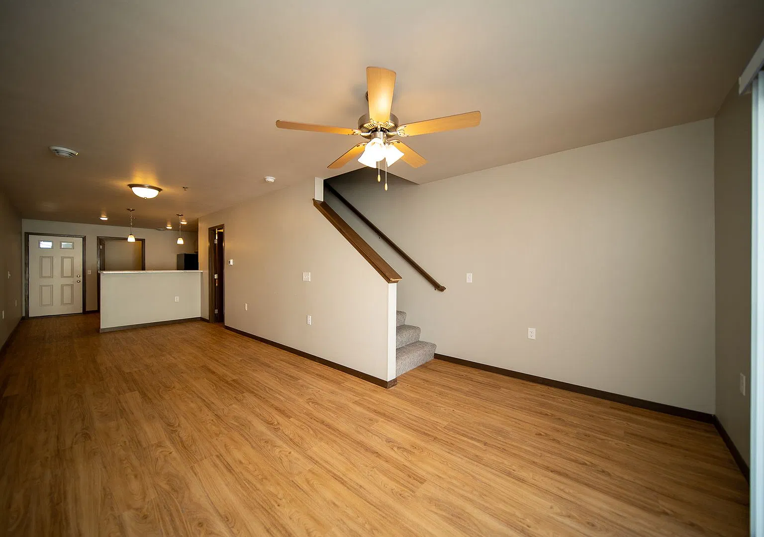 Townhomes For Rent — Photo 4