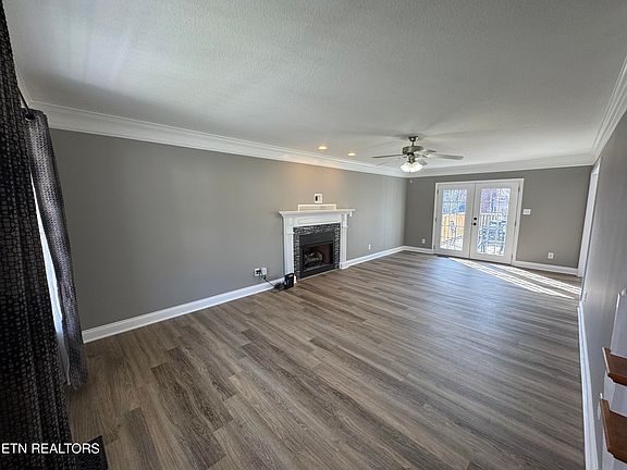 3rd image of 3521 Branch Hill Ln