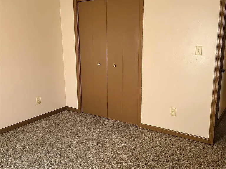 7924 Deborah Dr — Photo 9