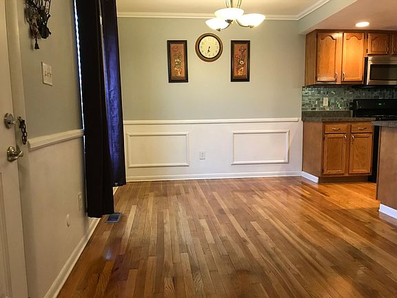 2nd image of 2541 Scioto View Ln