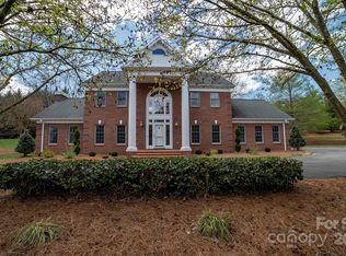 195 Bost Rd, Morganton, NC 28655