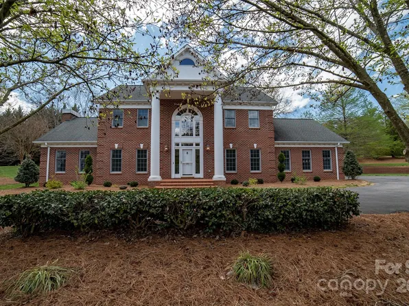 195 Bost Rd, Morganton, NC 28655