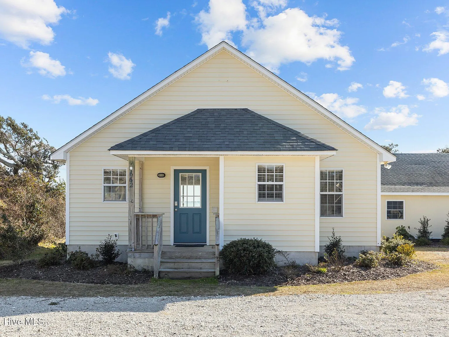 2 bed, 1.5 bath, $2,450 — Photo 3
