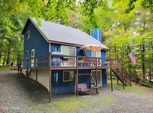 651 Lakeview Dr E, Lake Ariel, PA