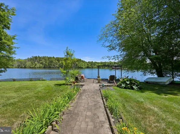 120 Egret Rd, Marlton, NJ 08053