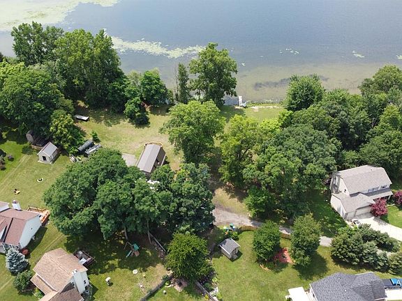 4th image of 9474 Sandlewood Ct