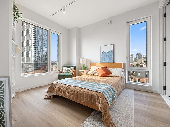4th image of 16 West St #288
