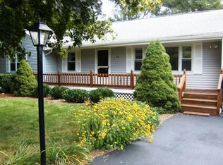 86 Crown St, Trumbull, CT 06611