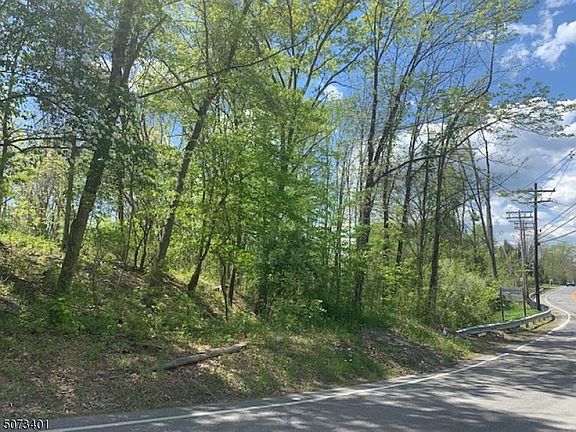 3rd image of 1221 State Route 94