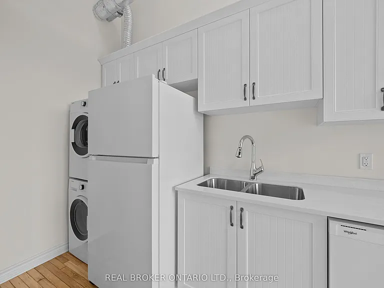 150 Mill St #211 — Photo 4